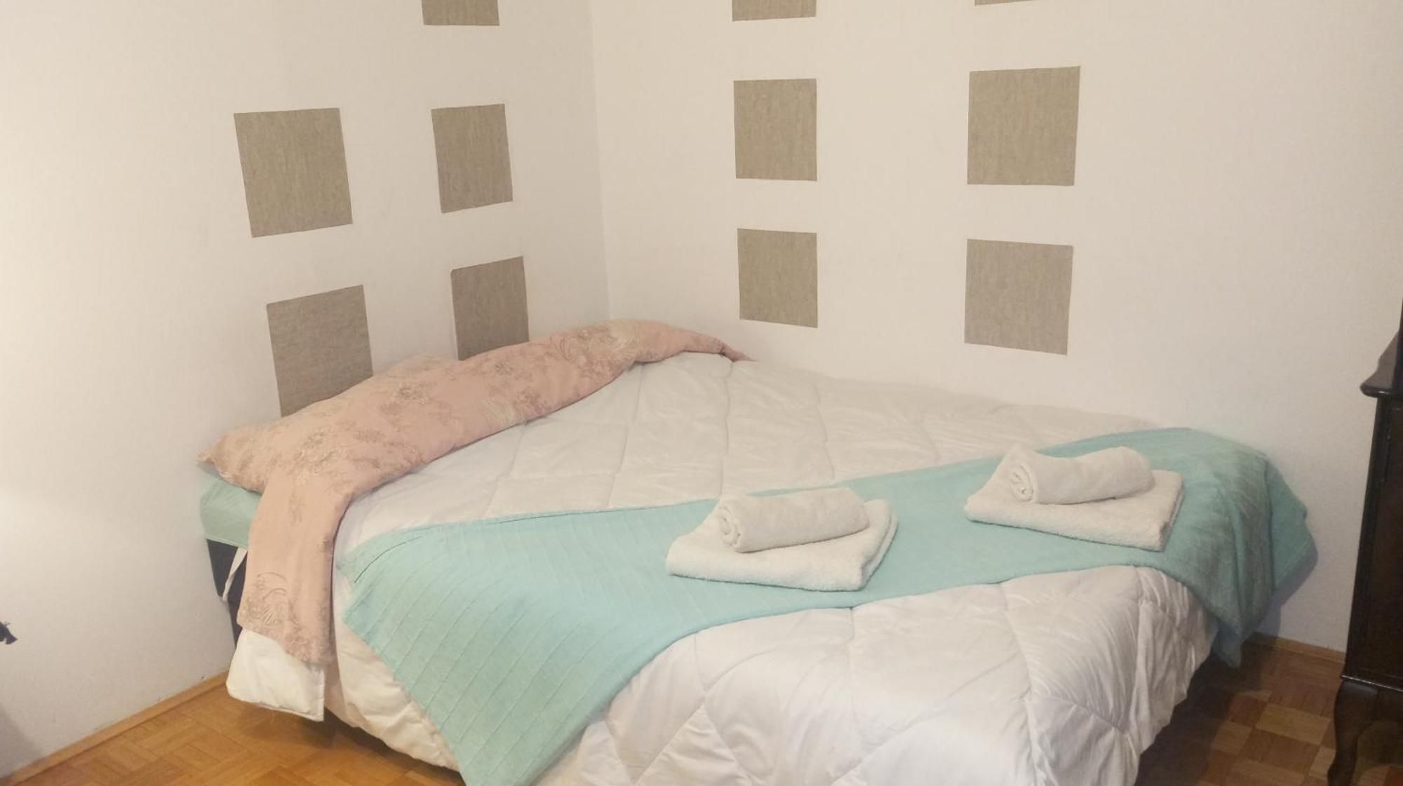 Apartment Mrc Bezanija ภายนอก รูปภาพ